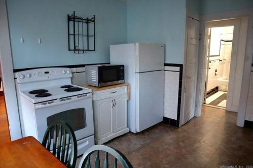 49 Franklin St, Ansonia CT  06401-1240 exterior