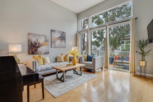 836 Intrepid Ln, Redwood City, CA 94065-1749