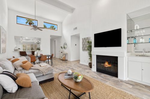 54720 Shoal Crk, La Quinta CA  92253-4782 exterior