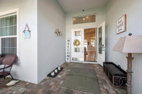1804 30th Ter, Cape Coral, FL 33993-8632
