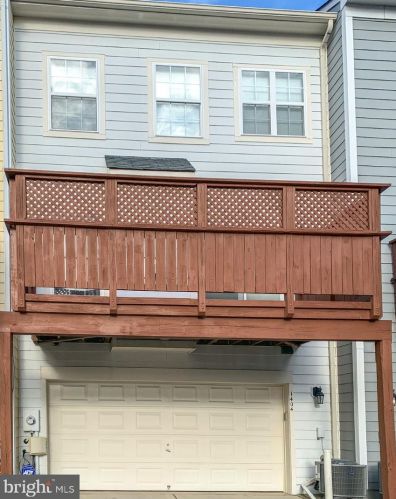 1404 Saunders Dr, Fredericksburg, VA 22401-2674