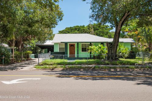 1818 10th Ave, Vero Beach, FL 32960-5552