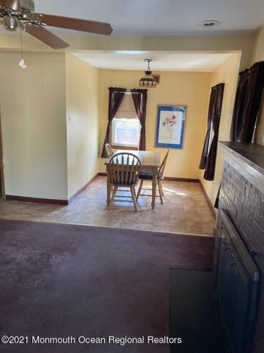 483 Mohawk Dr, Bricktown, NJ 08723-8018