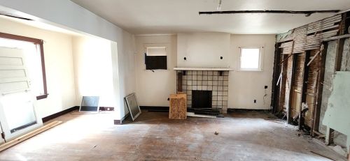 5725 Verona Rd, Verona PA  15147-3135 exterior