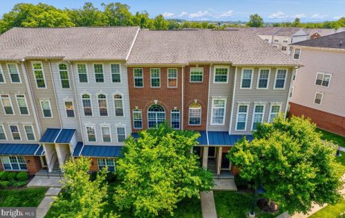 6046 Aster Haven Cir, Haymarket VA  20169-6250 exterior