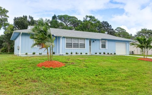 333 Thanksgiving Ave, Fort Pierce, FL 34984-4777