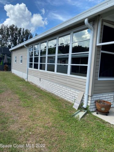 433 Avocado Dr, Sebastian, FL 32976-6823