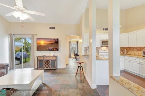 10579 Bobbie Ln, West Palm Beach FL  33411-3042 exterior