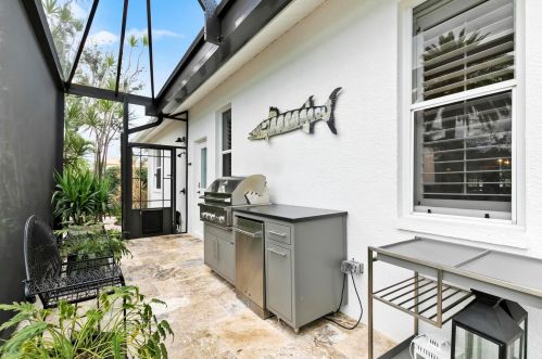 200 Angler Ct, Marco Island FL  34145-4203 exterior