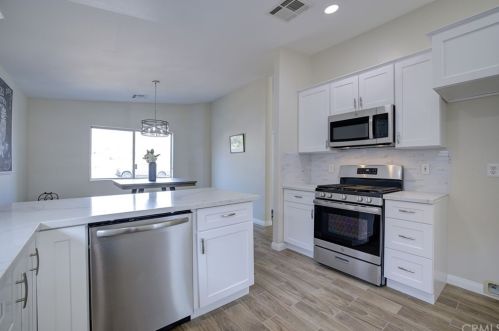 53140 Avenida Martinez, La Quinta CA  92253-5420 exterior