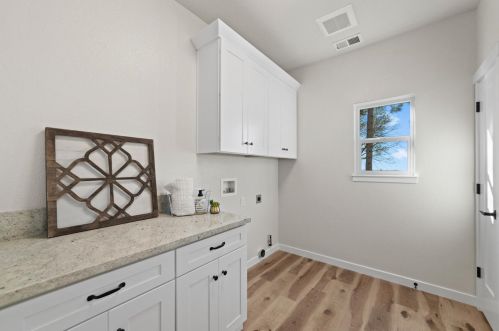 351 Hl St, Grass Valley CA  95945-6313 exterior