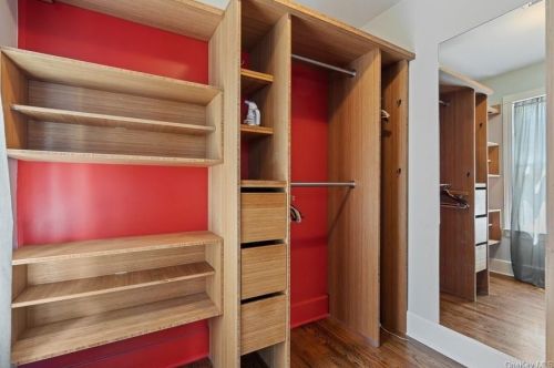 10 Bay View Ter, Newburgh NY  12550-6002 exterior