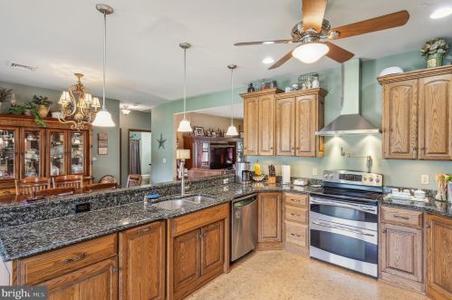 318 Commissioners Pike, Pilesgrove NJ 08098-2035 exterior