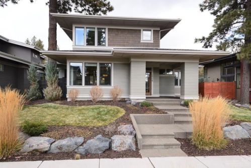 2718 Shields Dr, Bend OR  97703 exterior