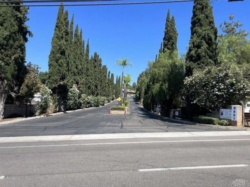 8661 Winter Gardens Blvd, Lakeside CA  92040-5400 exterior