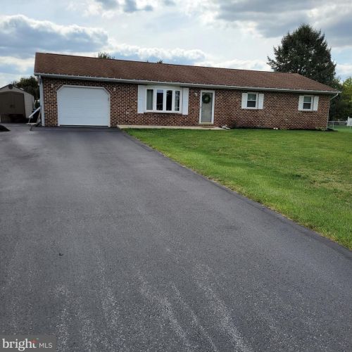 1120 Olive Dr, Upton, PA 17225-8484