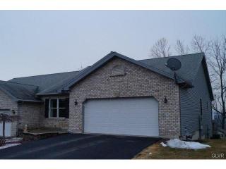 3046 Oakland Dr, Northampton, PA 18067-1042