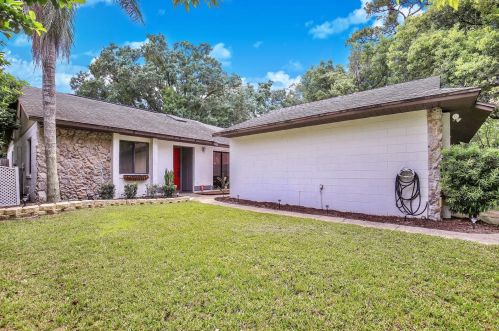7623 Timber River Cir, Orlando, FL 32807-8349