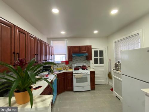 4935 C St, Philadelphia PA  19120-4310 exterior