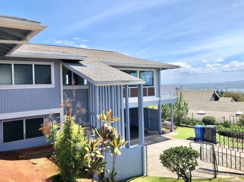 98-1059 Kahapili St, Aiea, HI 96701-2803