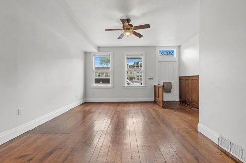 2002 Sarah St, Pittsburgh, PA 15203-2022