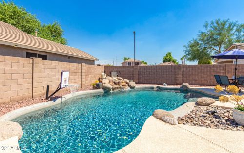 2546 Sunnyvale Ave, Gilbert AZ  85295-2066 exterior