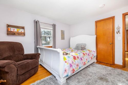 7 Fairfield Dr, Windsor Locks CT exterior