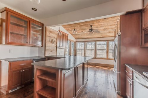4301 Campbell Trce, Chenequa WI  53029-8846 exterior