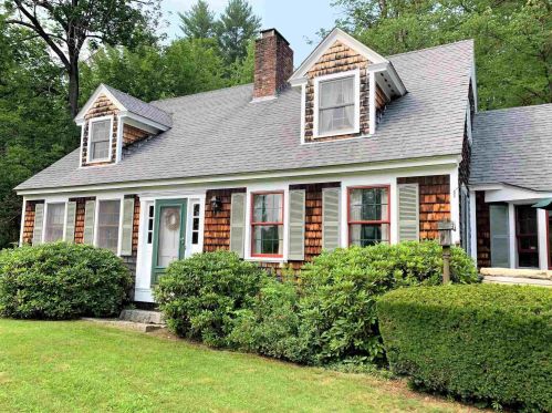 32 Morse Rd, Henniker, NH 03242-3426