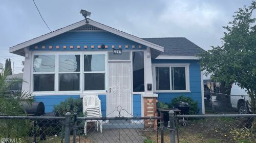 3037 Flower St, Lynwood, CA 90262-4149
