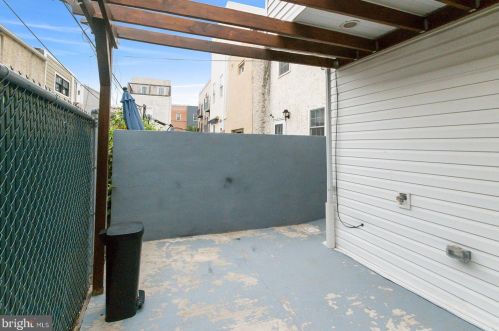 1624 Catharine St, Philadelphia PA  19146-2021 exterior