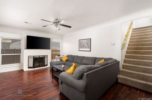 326 H St, Bakersfield CA 93304-7122 exterior