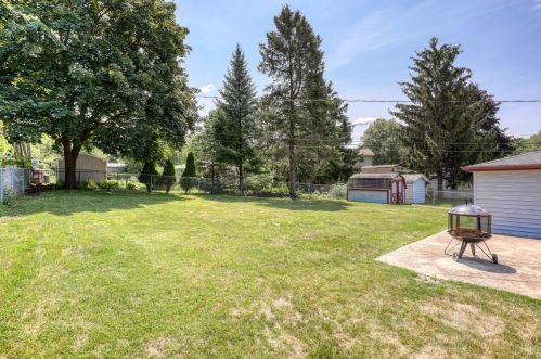 231 Western Ave, Waukesha, WI 53188-3147