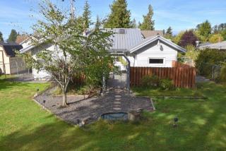 3008 Ellis St, Bellingham, WA 98225-1902