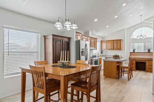 20077 Summit View Ct, Santa Clarita CA  91351-5709 exterior