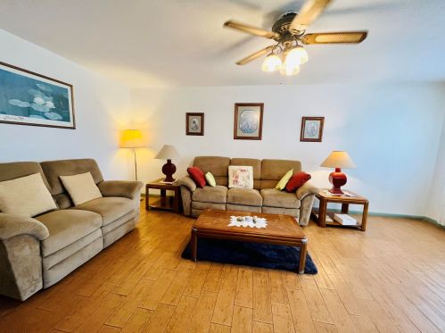 90 Coventry D, West Palm Beach FL  33417-6758 exterior