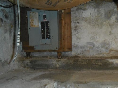 1177 Saybrook Rd, Middletown CT  06457-5659 exterior