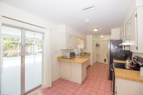 10315 Pennsylvania Ave, Bonita Springs FL  34135-4904 exterior