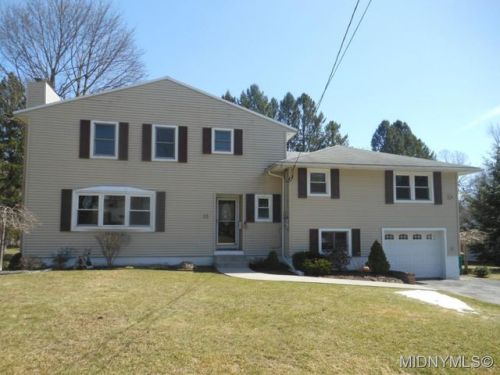 15 Jessica Pl, Whitesboro, NY 13492-1625