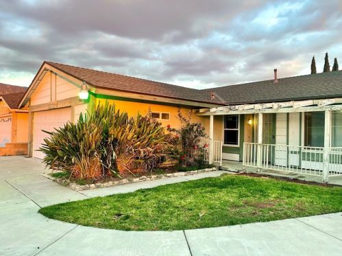 5061 Citadel Ave, San Bernardino CA  92407-4617 exterior