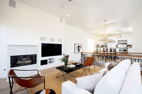 513 Dianthus St, Manhattan Beach CA  90266-6720 exterior