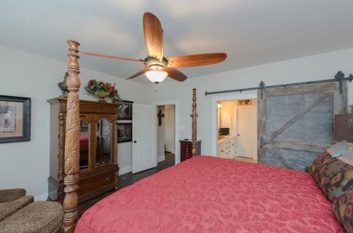 313 Collins St, Argyle TX  76226-2305 exterior