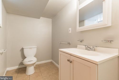 5425 Cedar Ave, Philadelphia PA  19143-1952 exterior