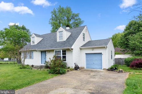 31 Bay Cir, Dover, DE 19904-1942