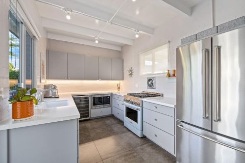 610 Hermosa Dr, Palm Springs CA  92262-6112 exterior