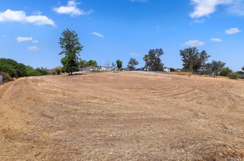 27087 Read St, Perris, CA 92570-6930