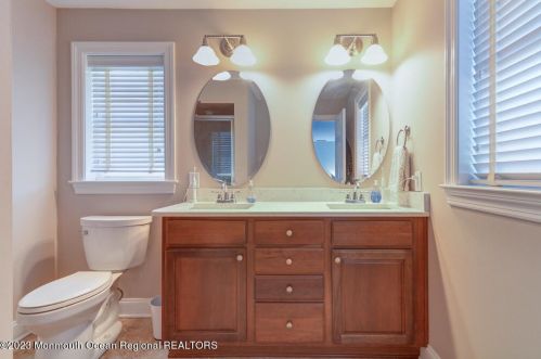 416 Carter Ave, Point Pleasant Beach NJ  08742-4105 exterior