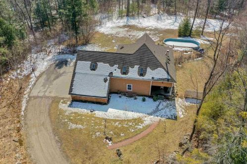 32 Dow Rd, Mount Vernon, NH 03057-1715