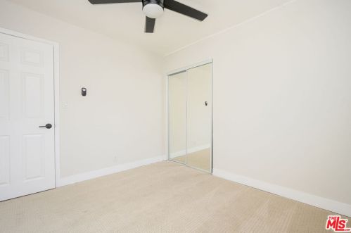 1650 Ona Cir, Simi Valley CA  93063-4540 exterior