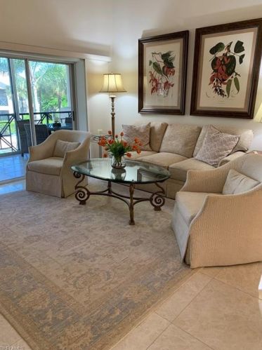 6835 San Marino Dr, Naples, FL 34108-7553